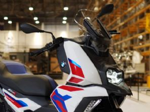 Scooter BMW C 400 X pronta para chegar s lojas do Brasil